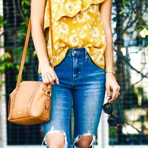 Yellow top - blue jeans style thought